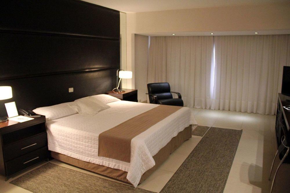 Yacht & Golf Club Paraguayo, A Tribute Portfolio Resort Lambare エクステリア 写真