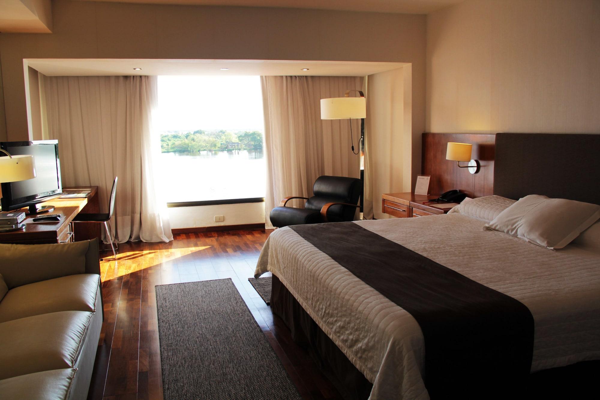 Yacht & Golf Club Paraguayo, A Tribute Portfolio Resort Lambare エクステリア 写真