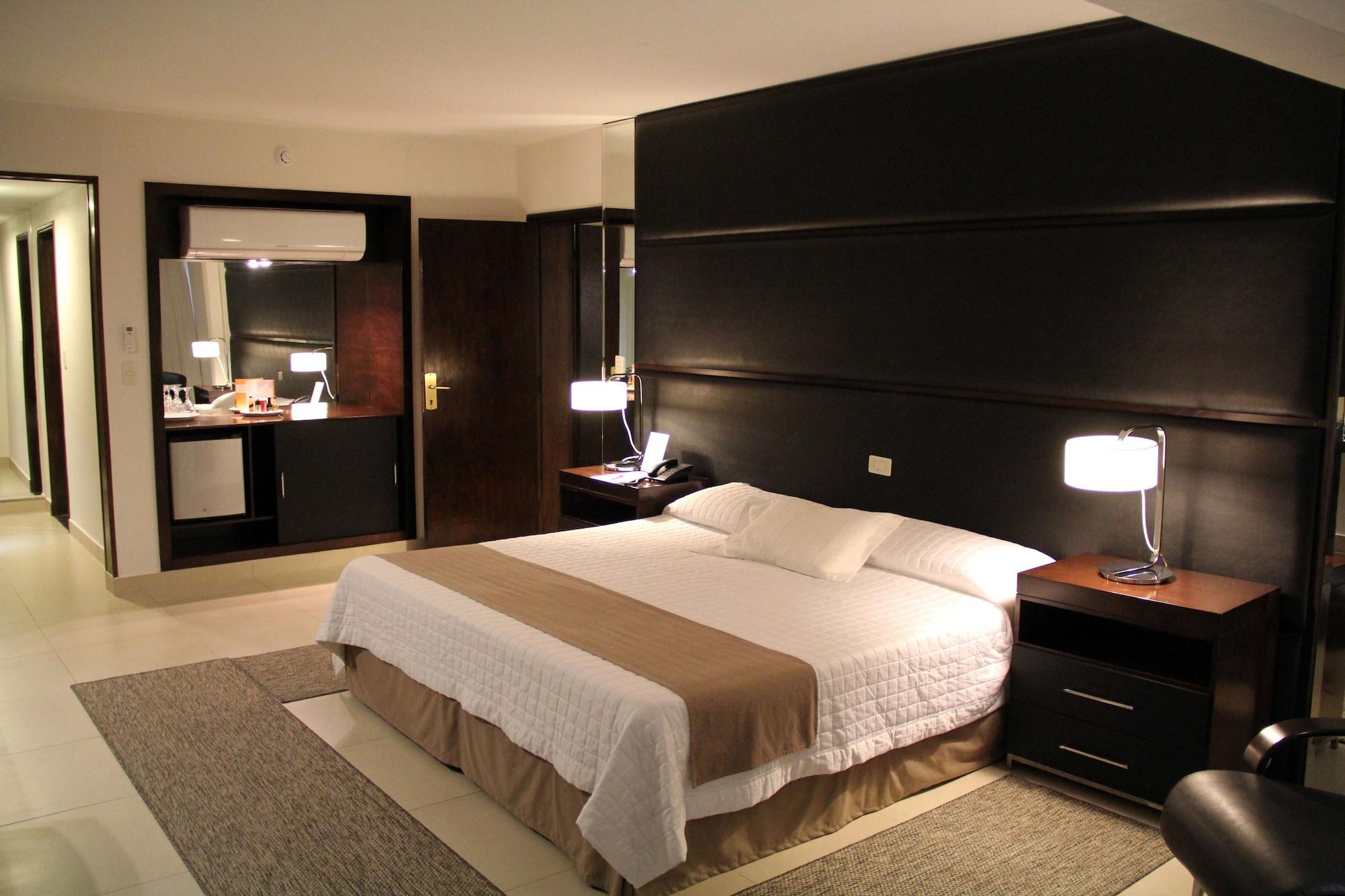 Yacht & Golf Club Paraguayo, A Tribute Portfolio Resort Lambare エクステリア 写真