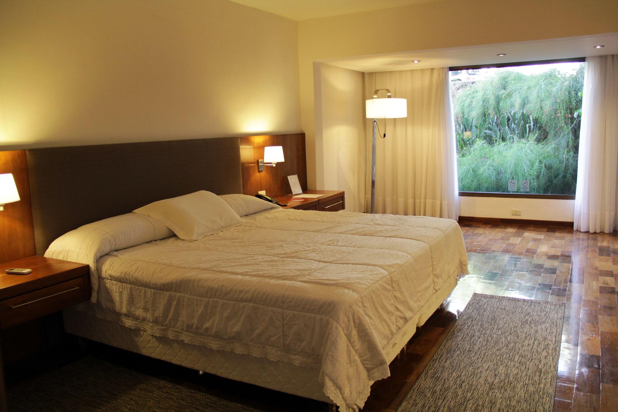 Yacht & Golf Club Paraguayo, A Tribute Portfolio Resort Lambare エクステリア 写真