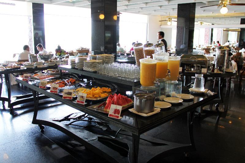 Yacht & Golf Club Paraguayo, A Tribute Portfolio Resort Lambare エクステリア 写真